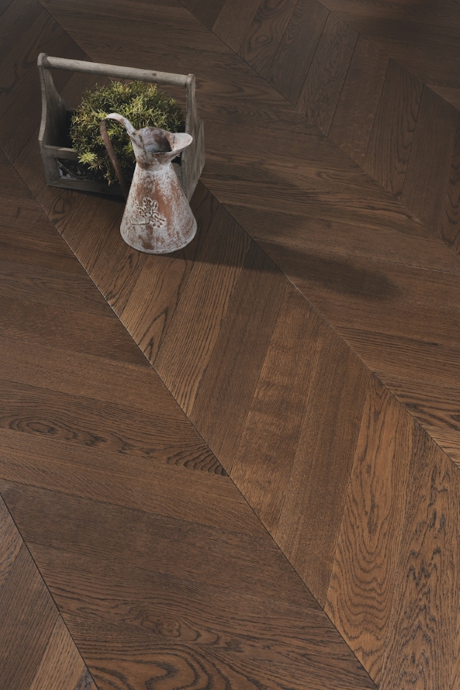 Parquet planks Chevron Oak Milk Chocolate 45°